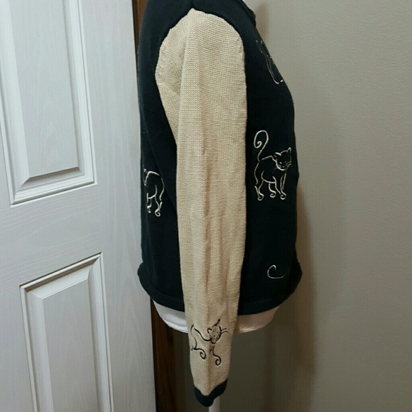 Cat Sweater - Picture 4 of 8